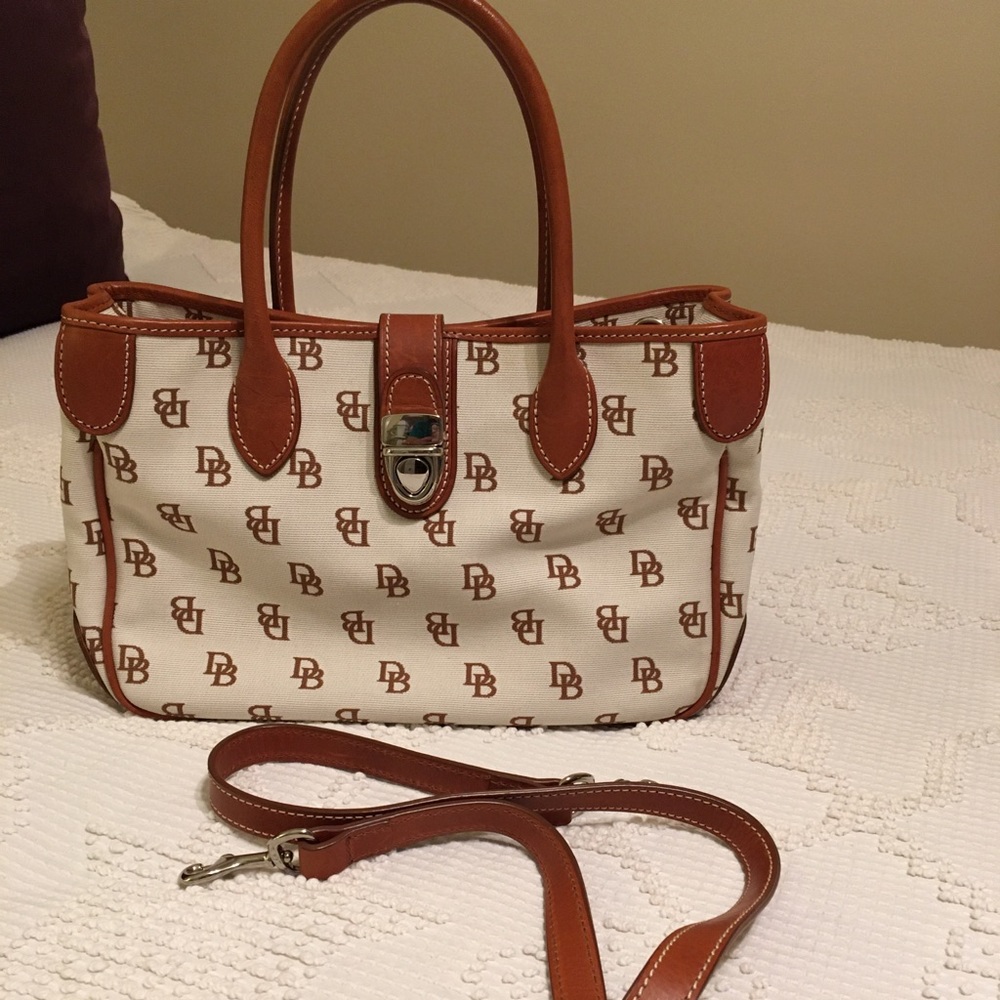 NWOT Dooney Bourke  cream/brown leather purse